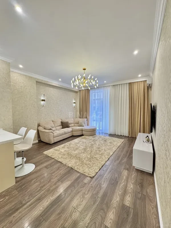 Kirayə verilir 3 otaqlı mənzil 100 m²