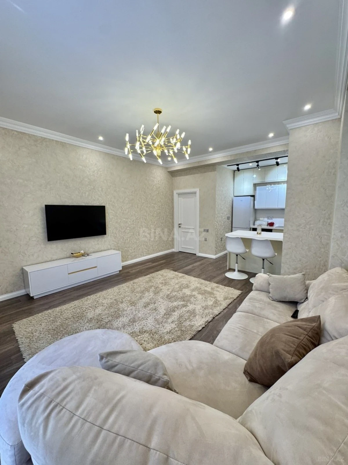 Kirayə verilir 3 otaqlı mənzil 100 m²