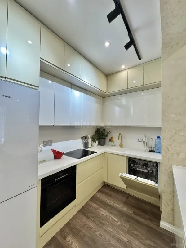 Kirayə verilir 3 otaqlı mənzil 100 m²
