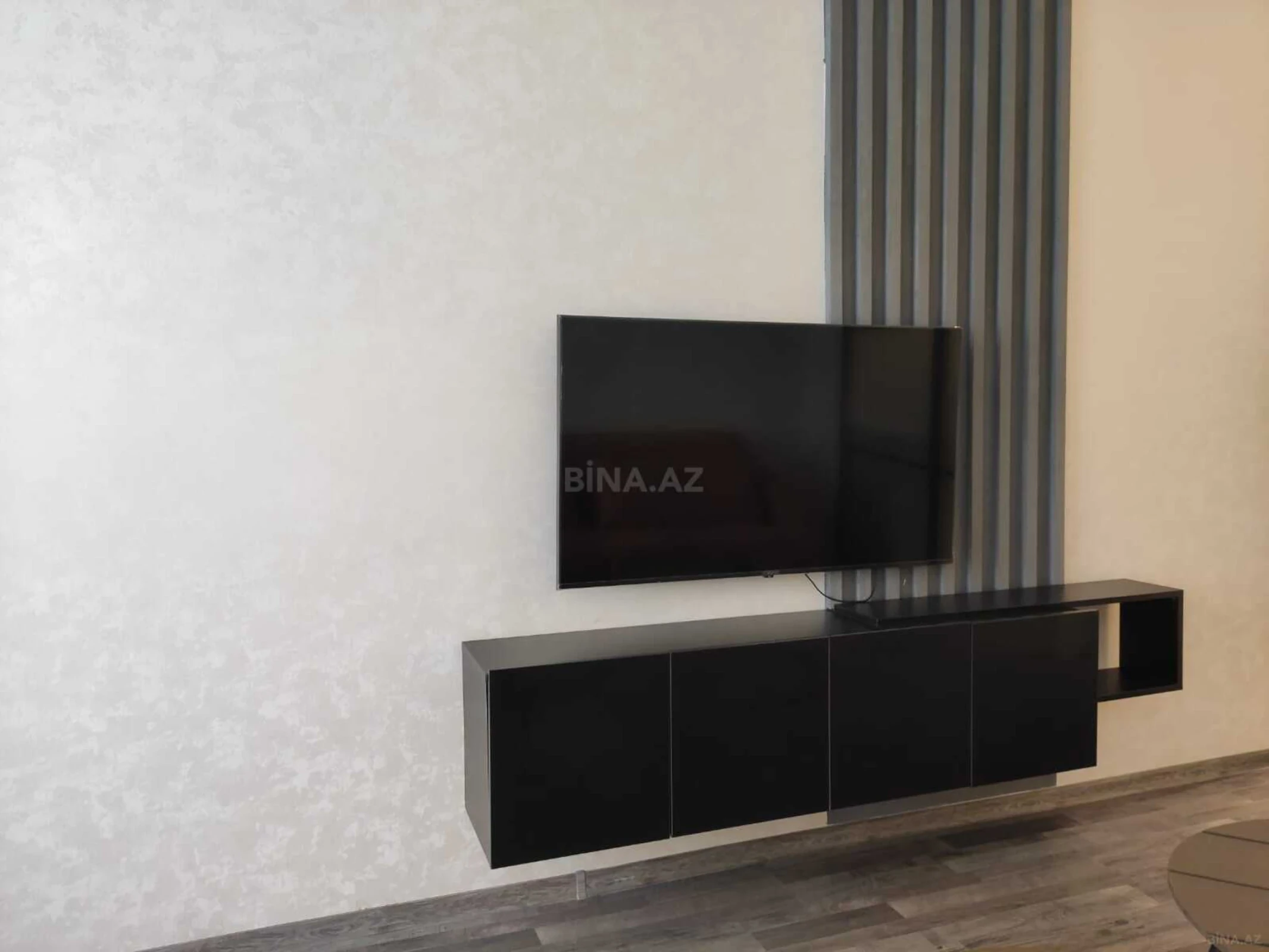 Kirayə verilir 2 otaqlı mənzil 65.1 m²