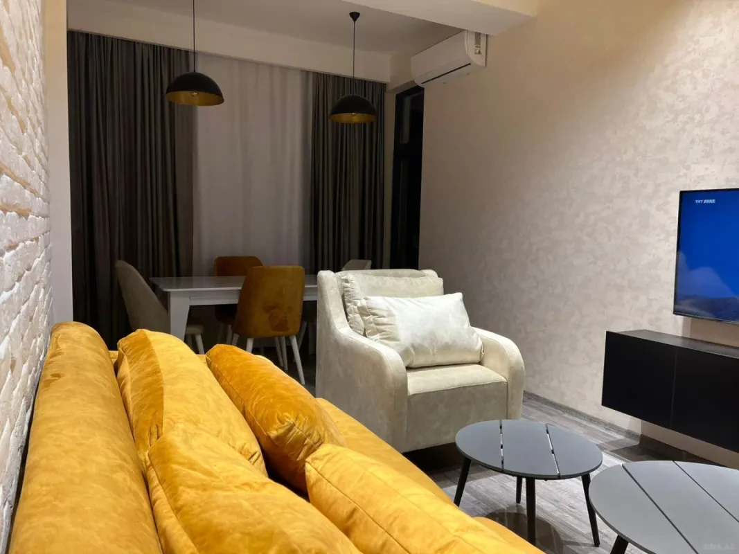 Kirayə verilir 2 otaqlı mənzil 65.1 m²