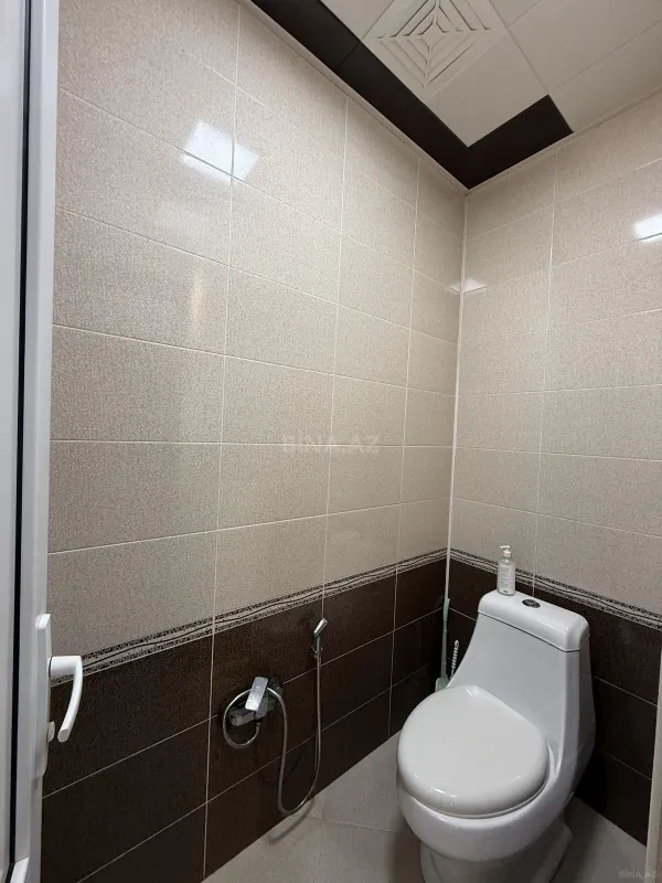 Satılır 5 otaqlı həyət evi 300 m²