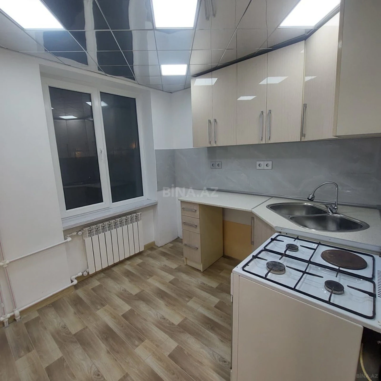 Kirayə verilir 2 otaqlı ofis 55 m²