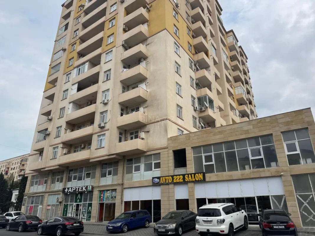 Satılır 1 otaqlı mənzil 67 m²