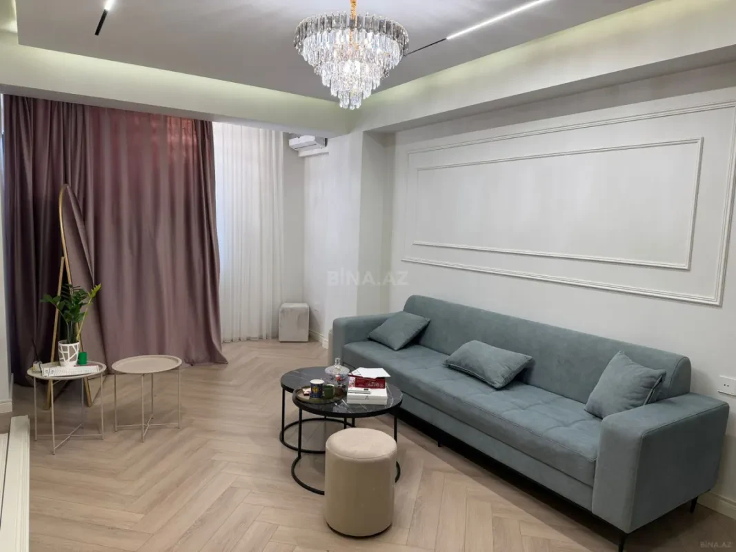 Satılır 2 otaqlı mənzil 67 m²