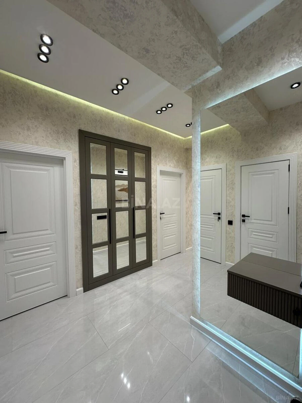 Satılır 3 otaqlı mənzil 91 m²
