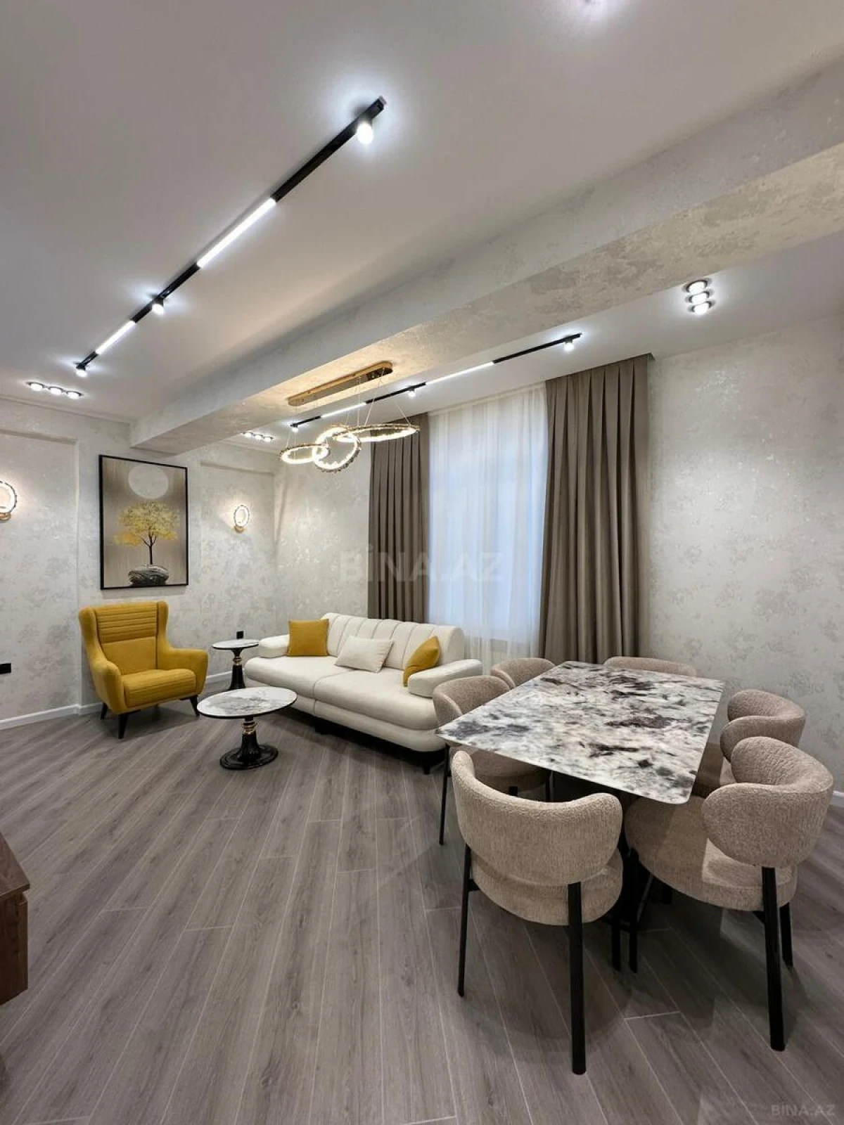 Satılır 3 otaqlı mənzil 91 m²
