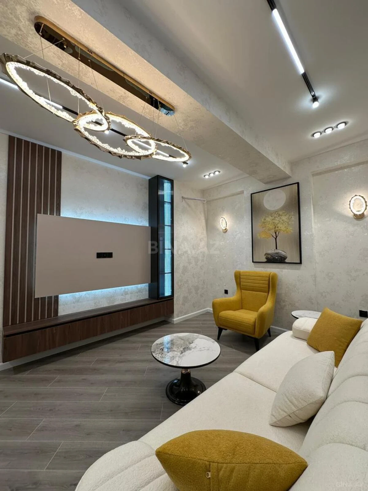 Satılır 3 otaqlı mənzil 91 m²