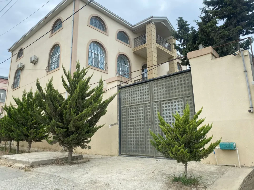 Kirayə verilir 6 otaqlı həyət evi 350 m²