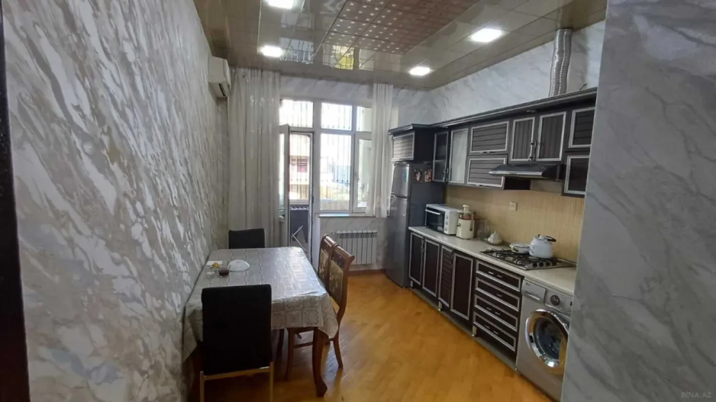 Satılır 2 otaqlı mənzil 85 m²