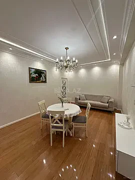 Satılır 2 otaqlı mənzil 85 m²