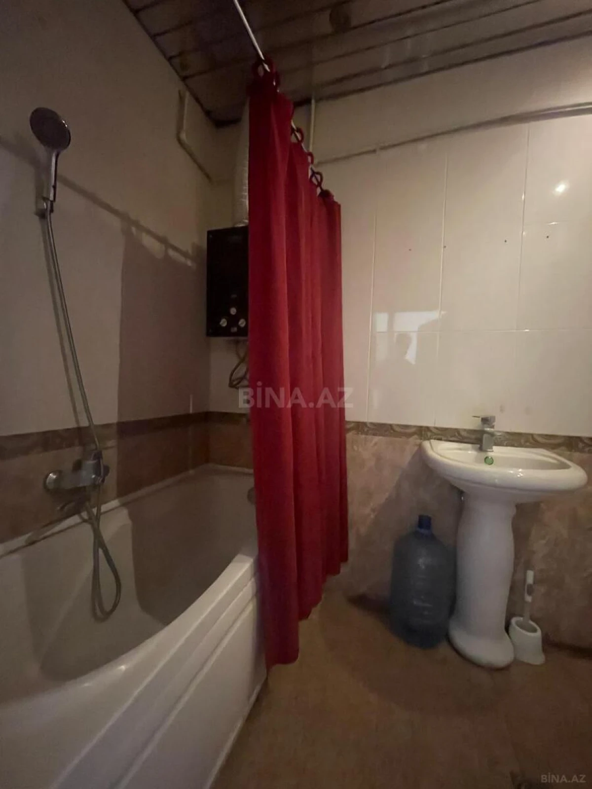 Satılır 3 otaqlı mənzil 90 m²