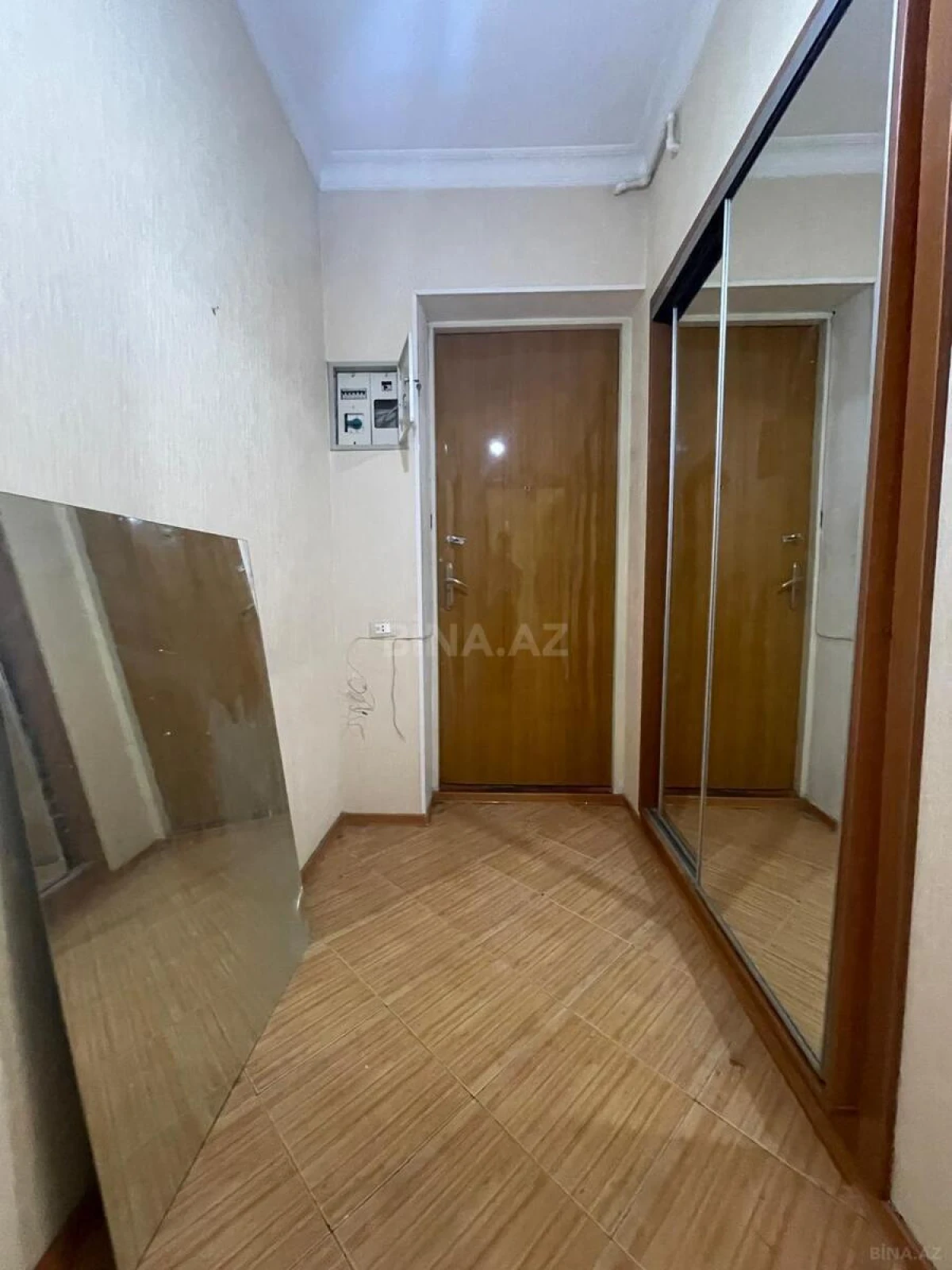 Satılır 3 otaqlı mənzil 90 m²