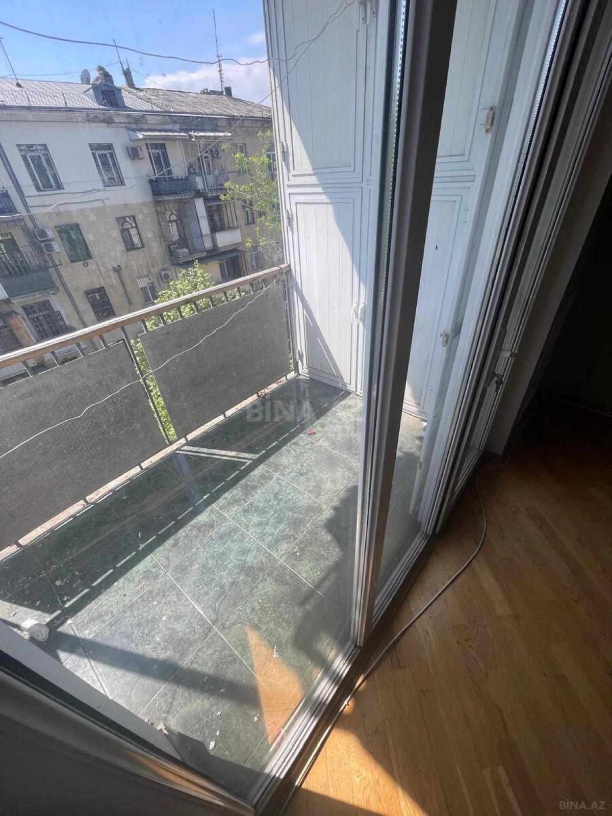 Satılır 3 otaqlı mənzil 90 m²