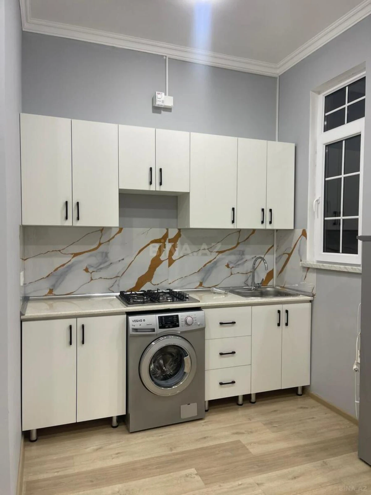 Kirayə verilir 1 otaqlı mənzil 42 m²