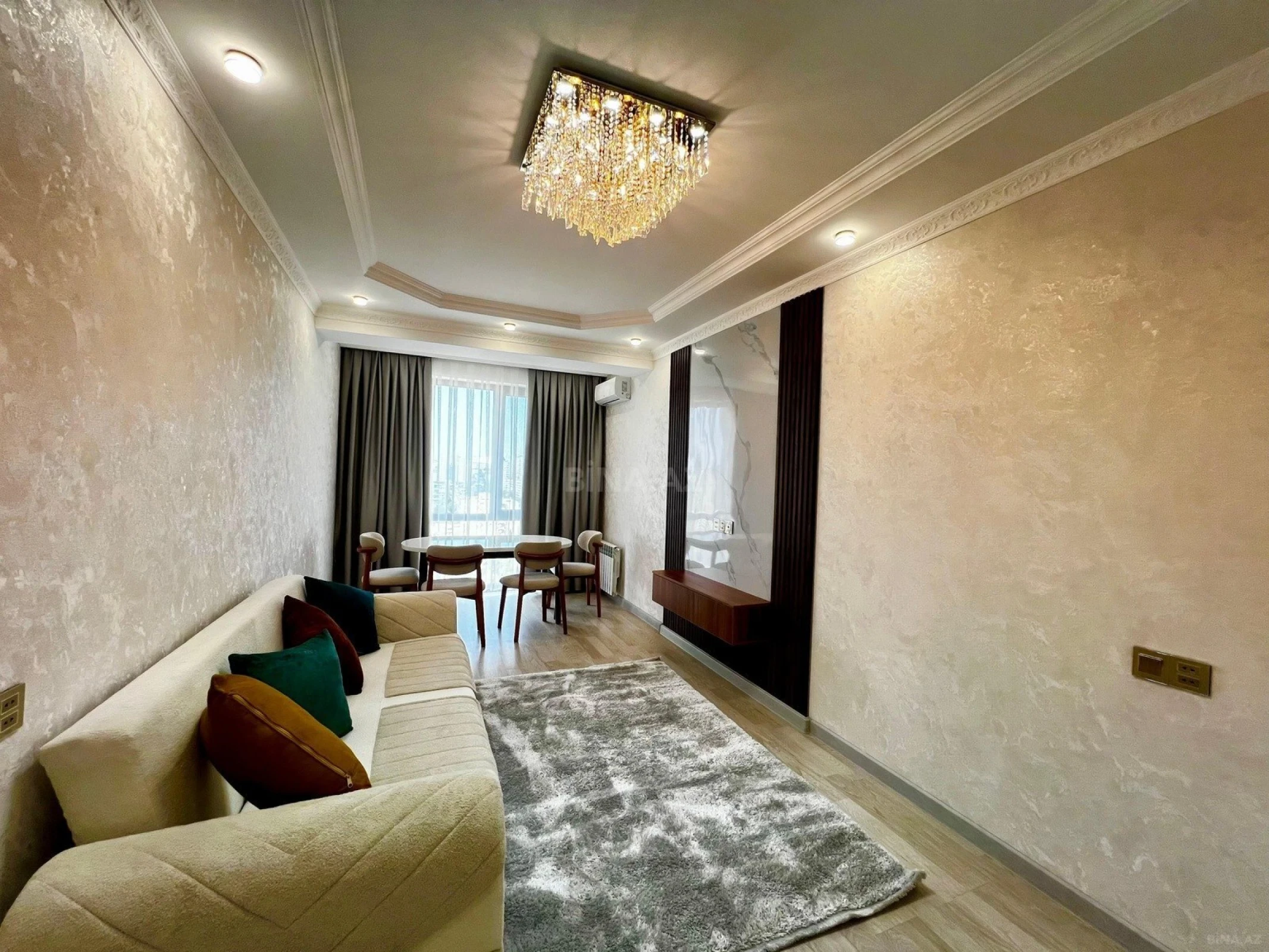 Satılır 2 otaqlı mənzil 55 m²