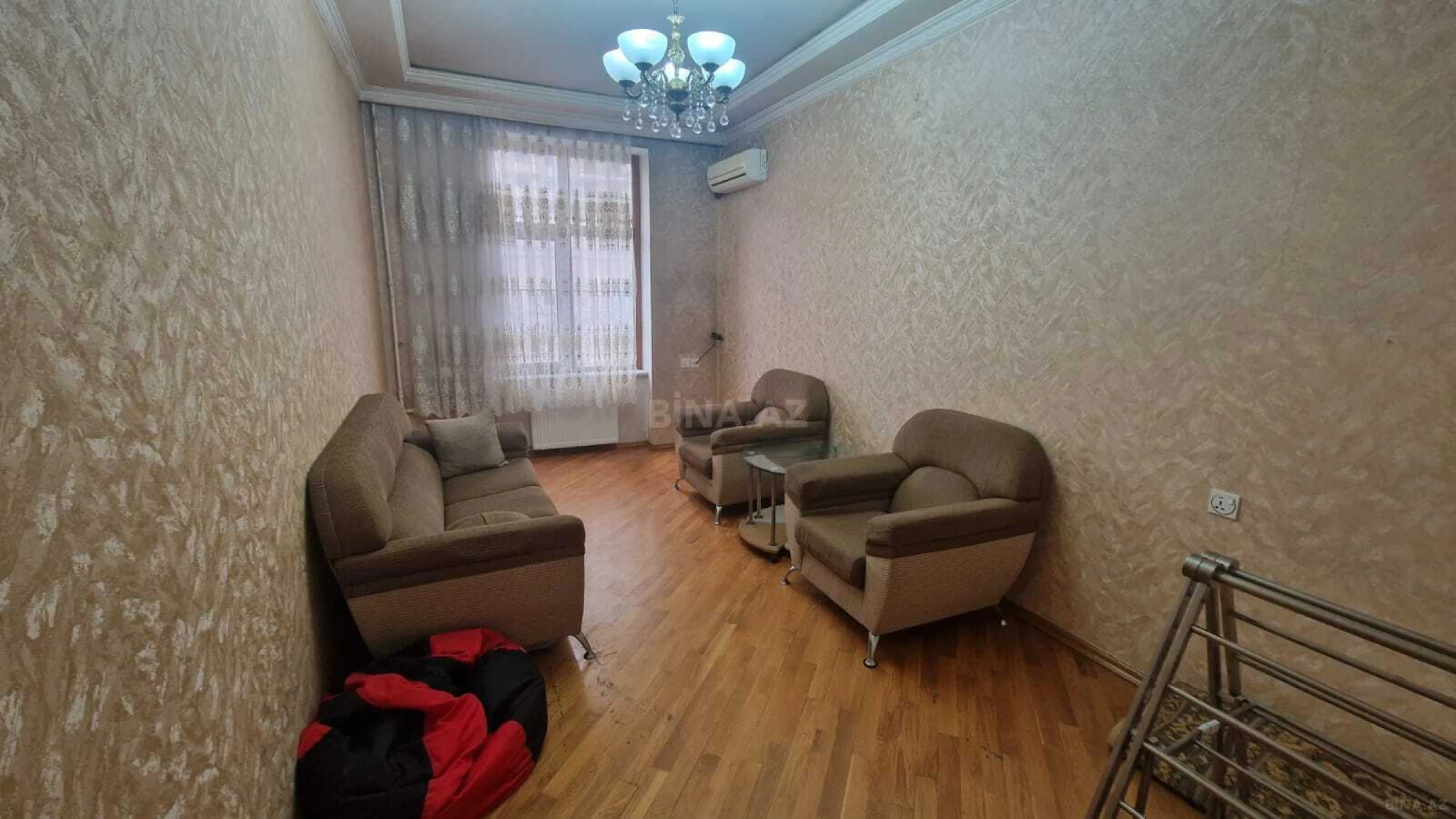 Satılır 2 otaqlı mənzil 60 m²