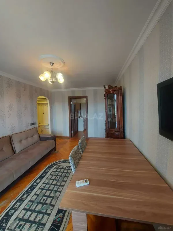 Kirayə verilir 2 otaqlı mənzil 65 m²