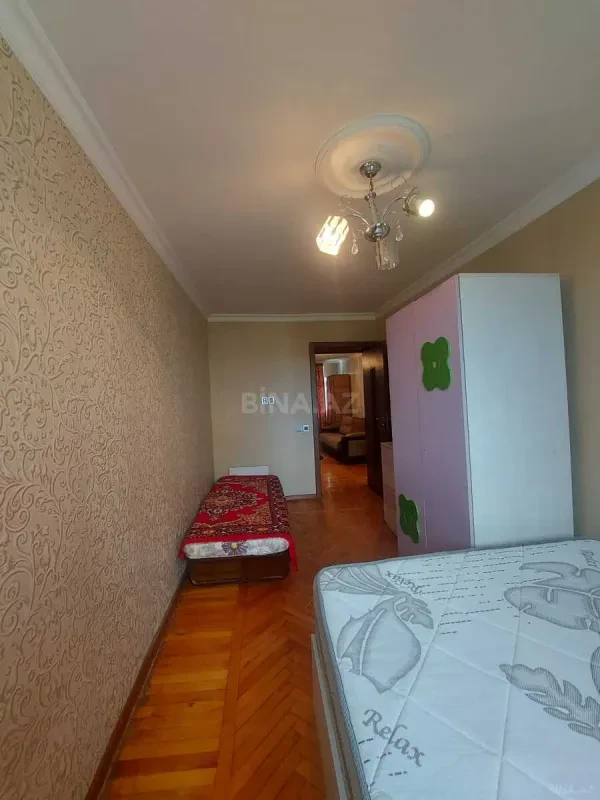 Kirayə verilir 2 otaqlı mənzil 65 m²