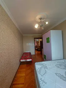 Kirayə verilir 2 otaqlı mənzil 65 m²