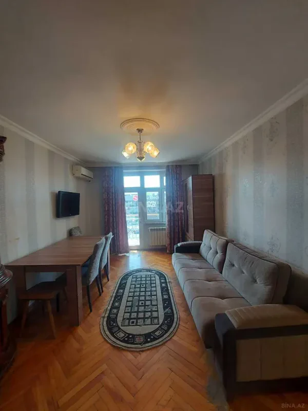 Kirayə verilir 2 otaqlı mənzil 65 m²