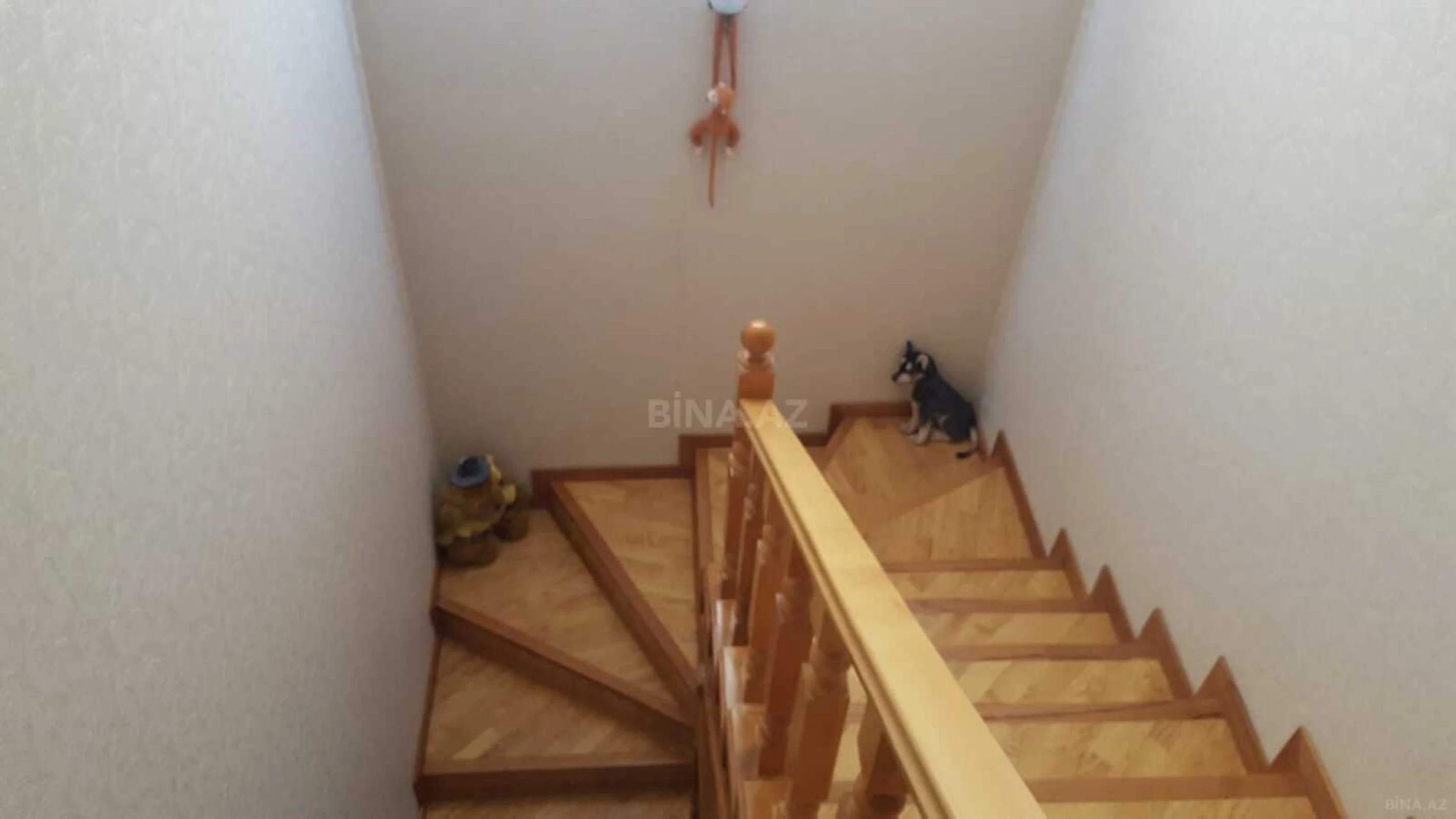 Satılır 7 otaqlı həyət evi 320 m²