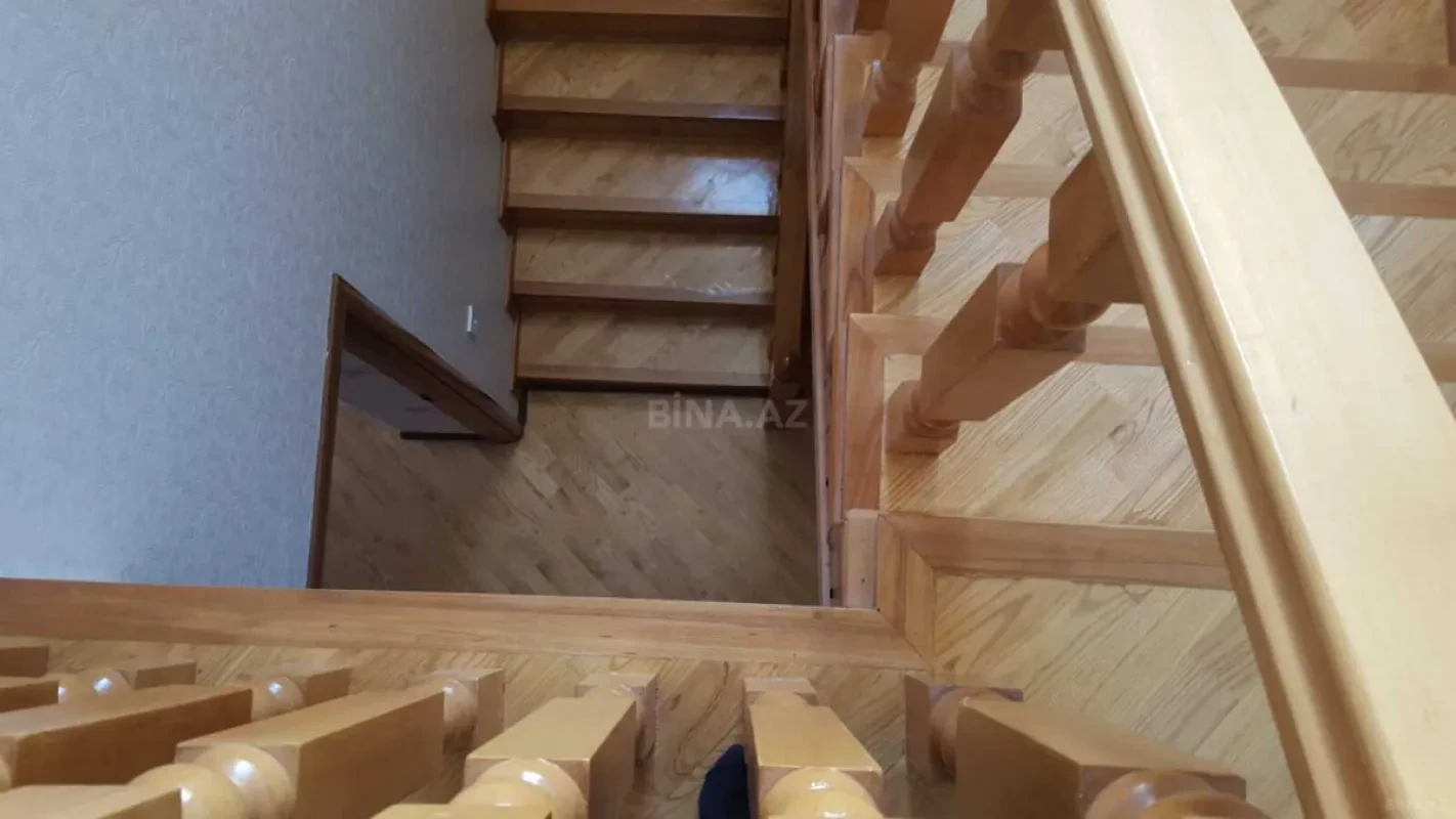 Satılır 7 otaqlı həyət evi 320 m²
