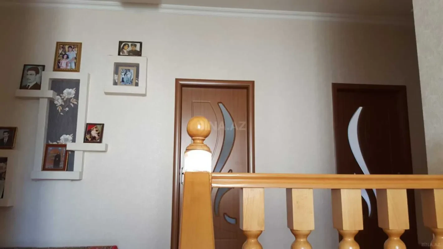 Satılır 7 otaqlı həyət evi 320 m²