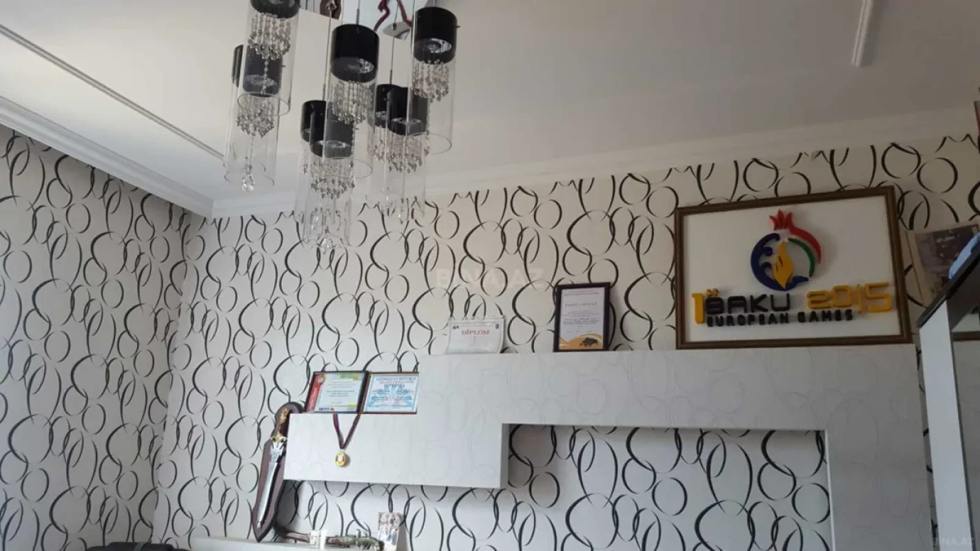 Satılır 7 otaqlı həyət evi 320 m²