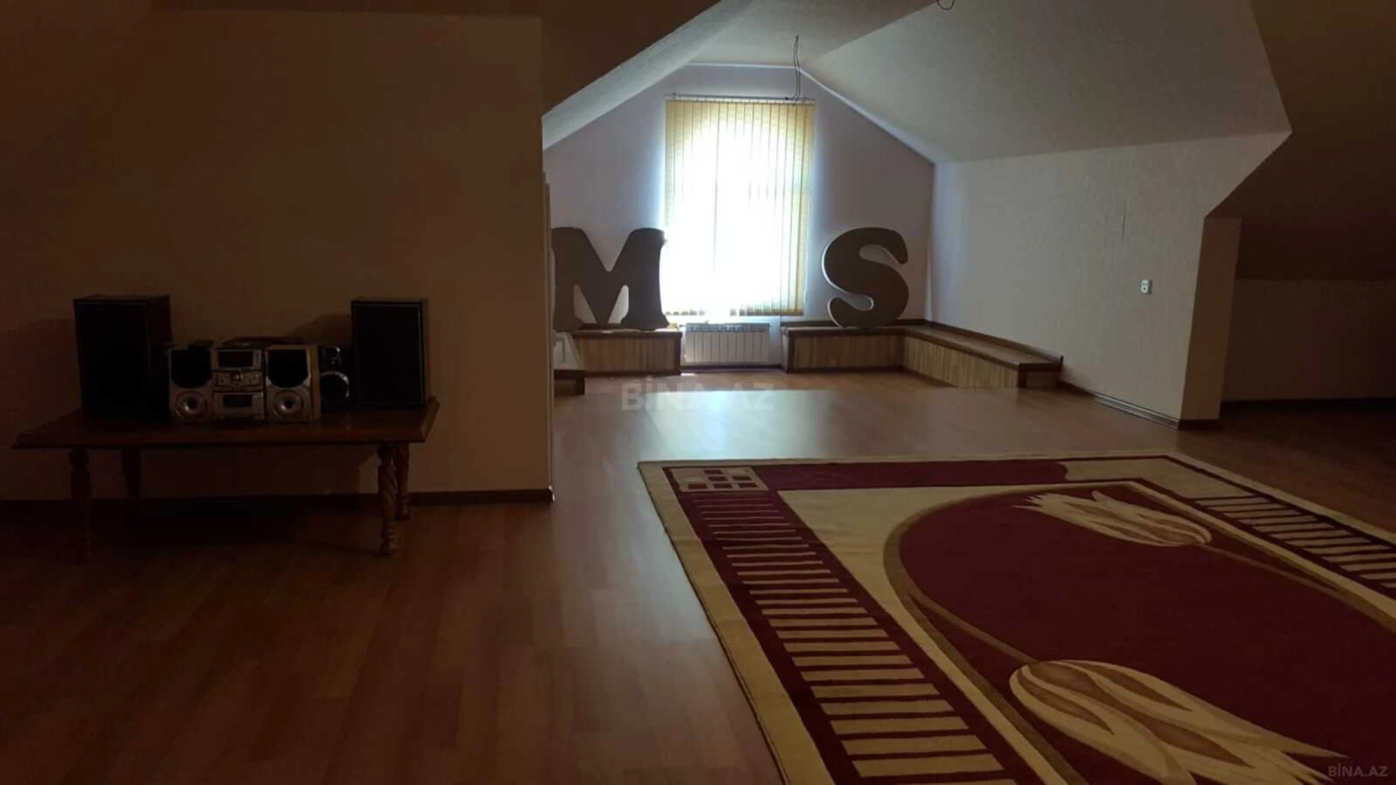Satılır 7 otaqlı həyət evi 320 m²