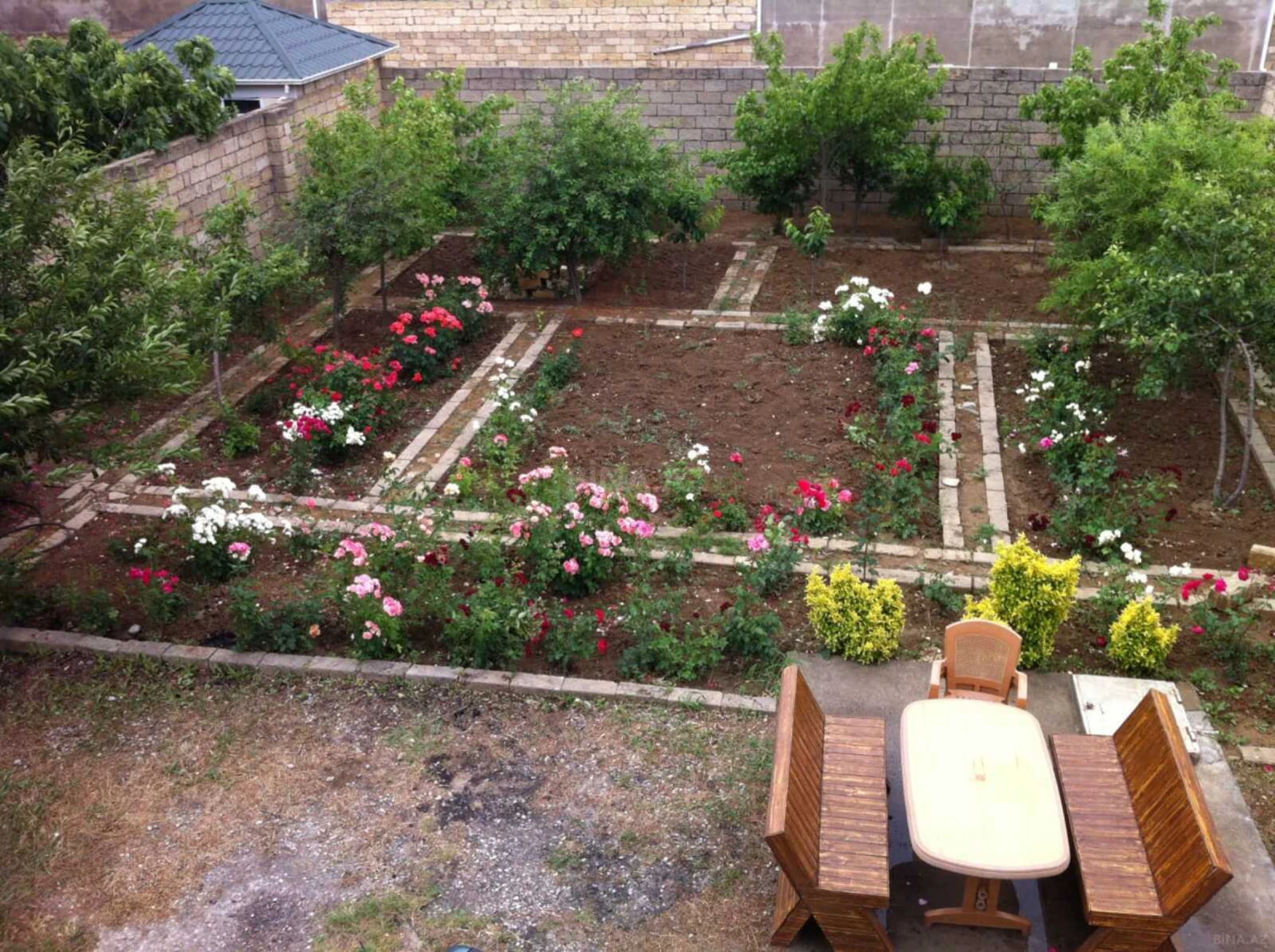 Satılır 7 otaqlı həyət evi 320 m²