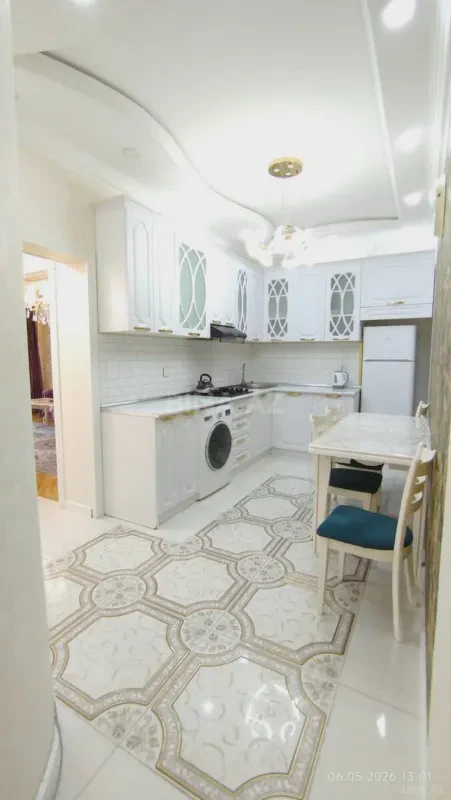Kirayə verilir 2 otaqlı mənzil 70 m²