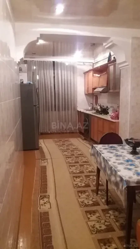 Satılır 5 otaqlı mənzil 120 m²