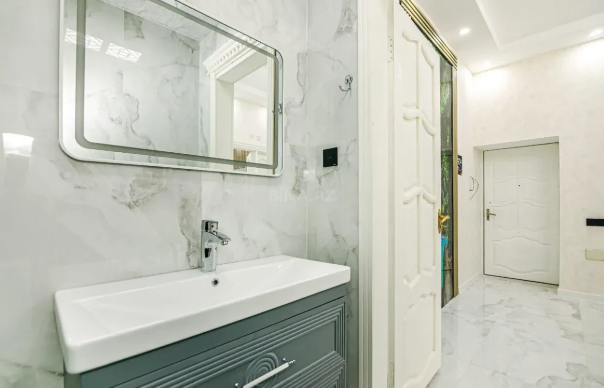 Satılır 3 otaqlı mənzil 120 m²