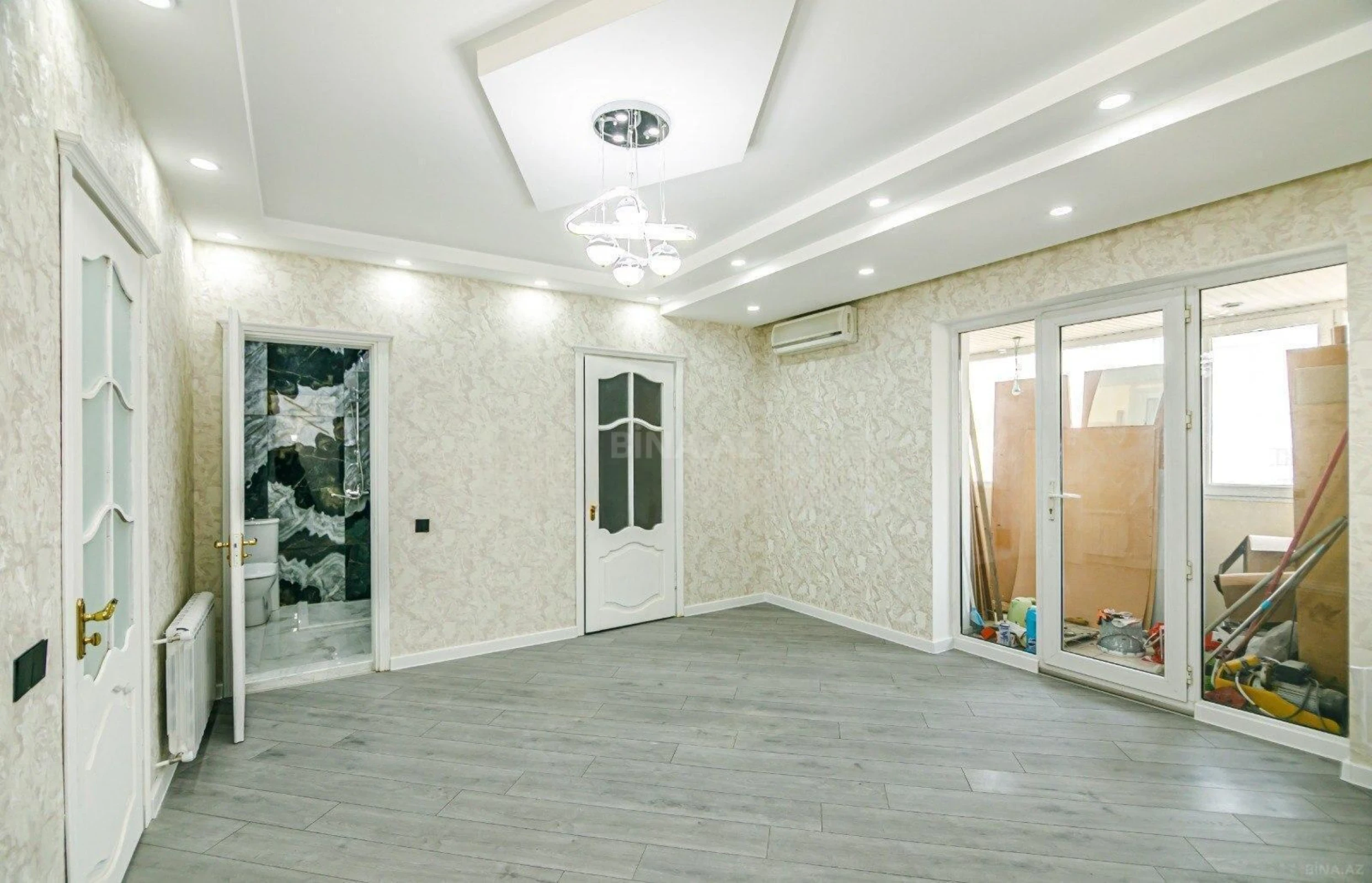 Satılır 3 otaqlı mənzil 120 m²