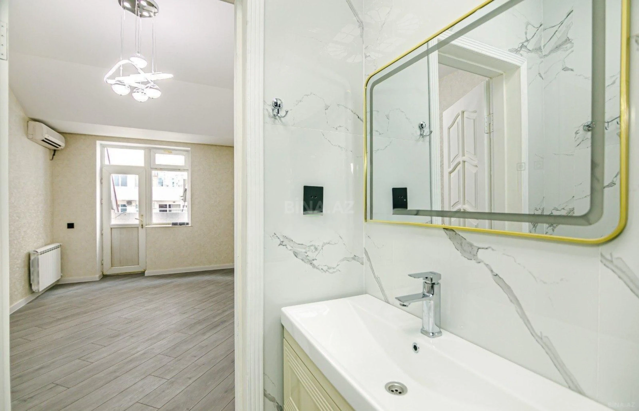 Satılır 3 otaqlı mənzil 120 m²