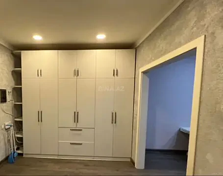 Kirayə verilir 2 otaqlı mənzil 75 m²