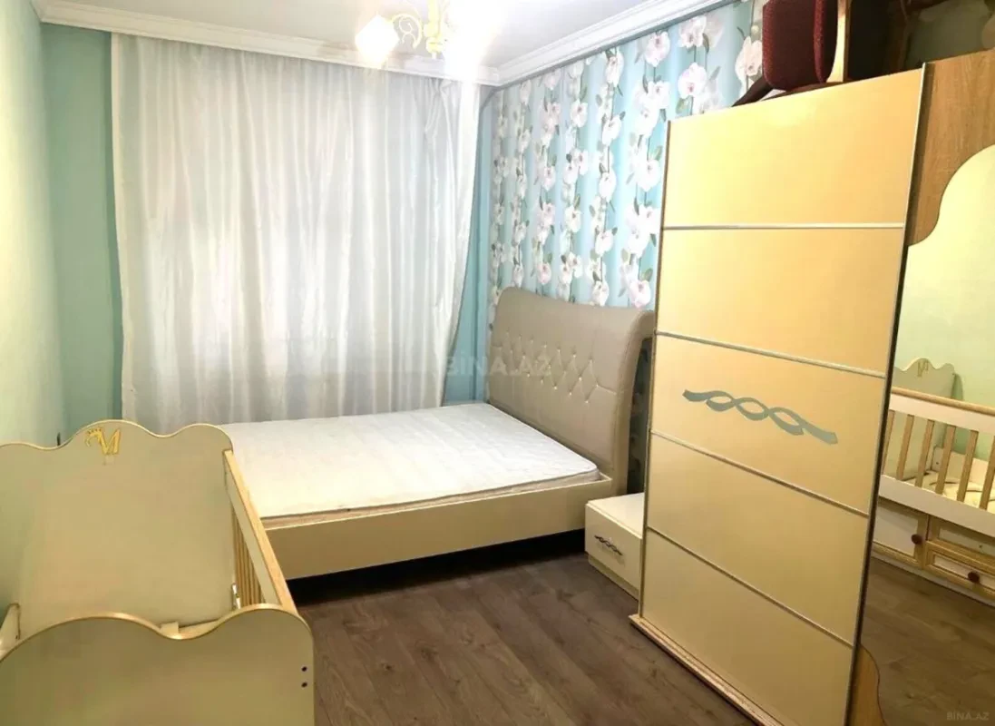 Kirayə verilir 2 otaqlı mənzil 75 m²