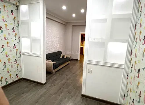 Kirayə verilir 2 otaqlı mənzil 75 m²