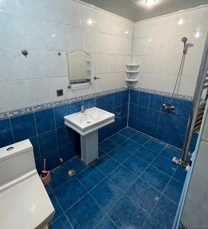 Kirayə verilir 2 otaqlı mənzil 75 m²