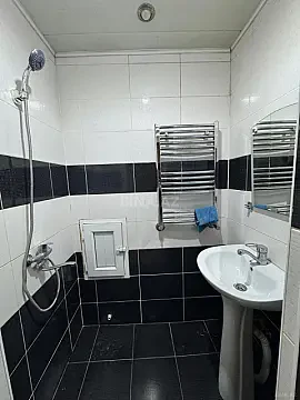 Satılır 3 otaqlı mənzil 75 m²