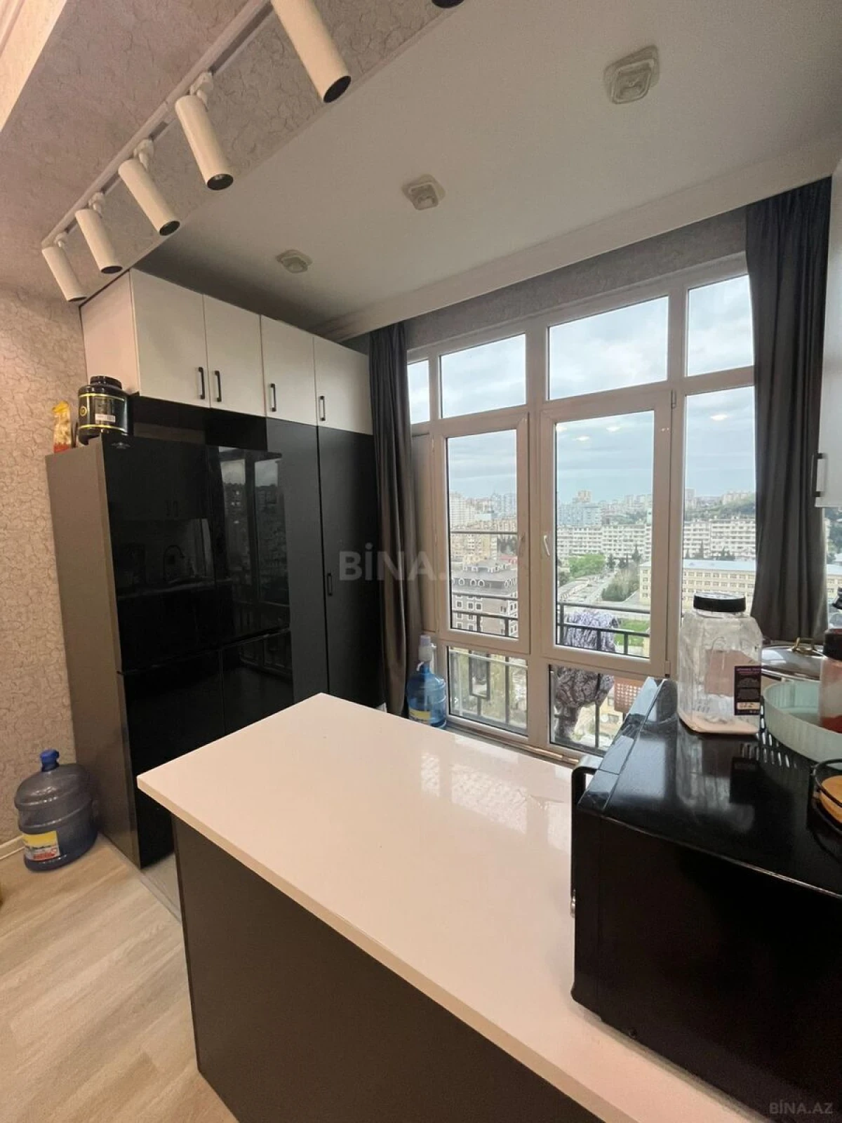Satılır 3 otaqlı mənzil 90 m²