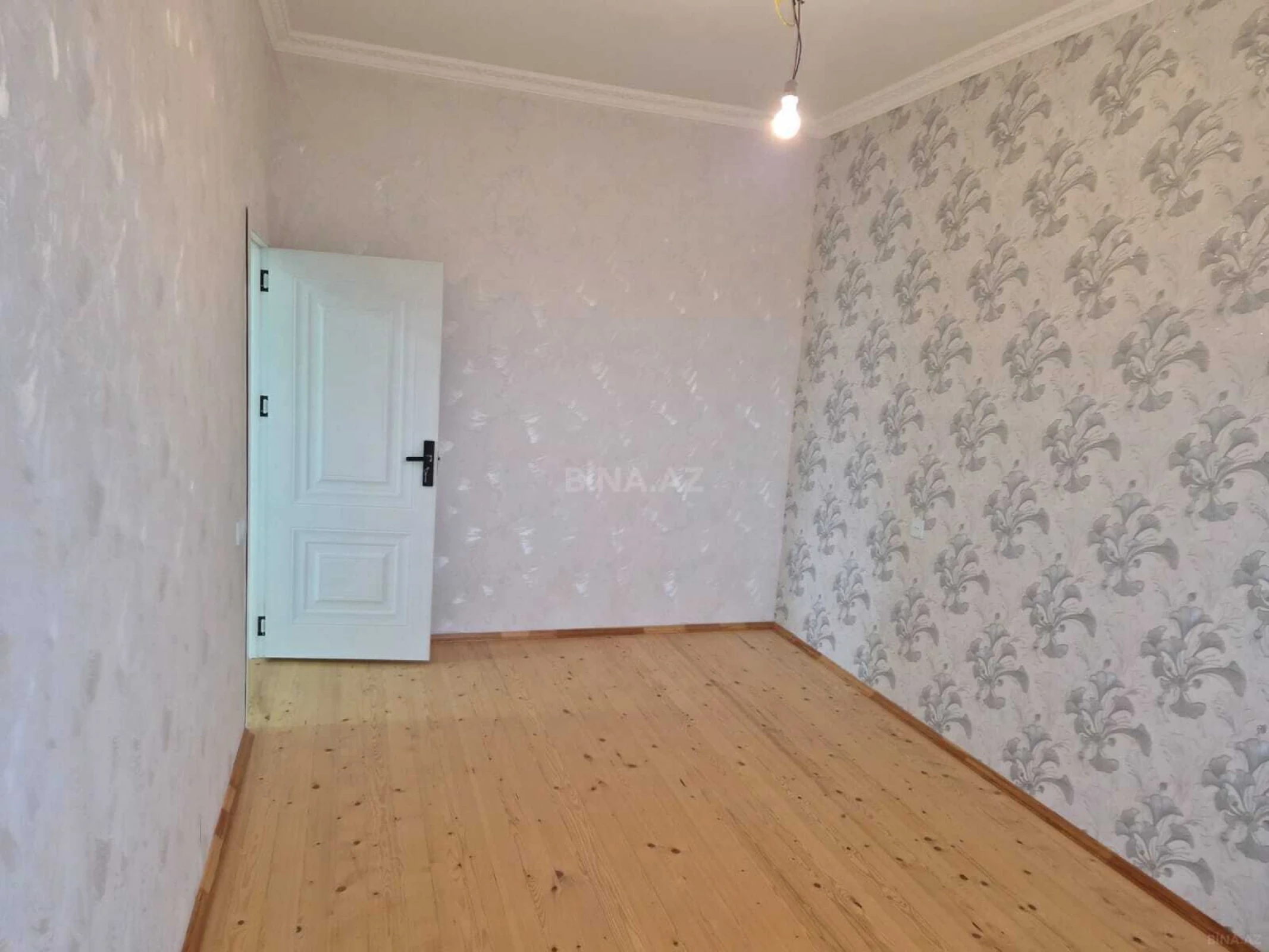 Satılır 4 otaqlı həyət evi 1.5 m²