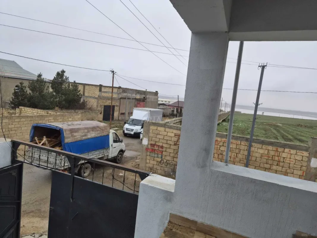 Satılır 4 otaqlı həyət evi 1.5 m²