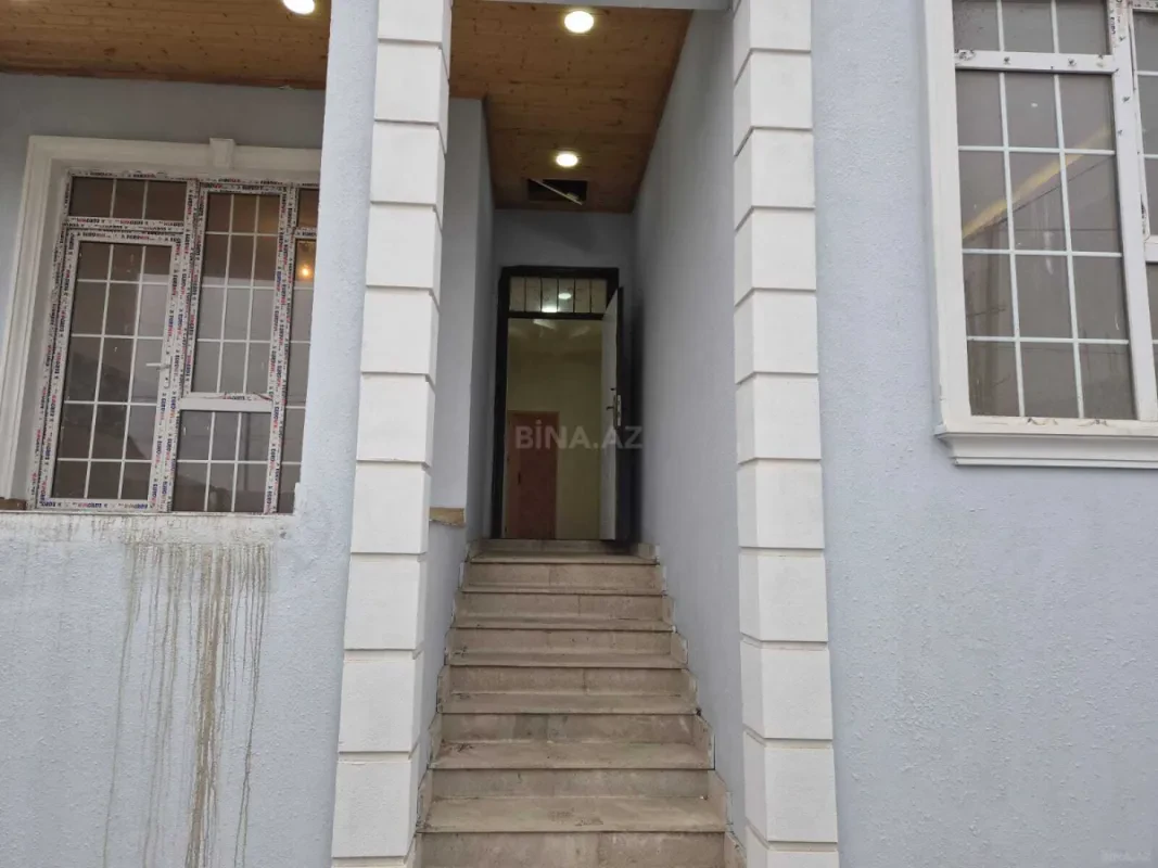 Satılır 4 otaqlı həyət evi 1.5 m²
