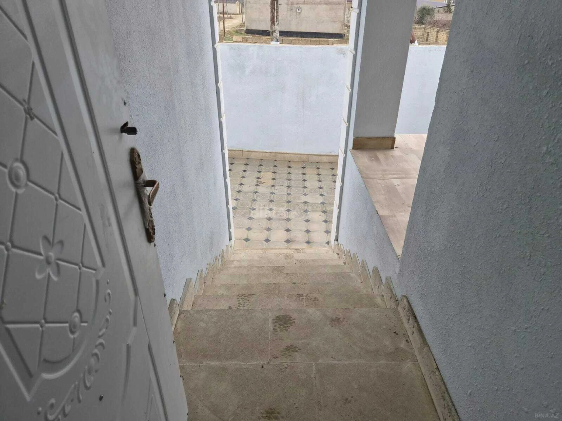Satılır 4 otaqlı həyət evi 1.5 m²