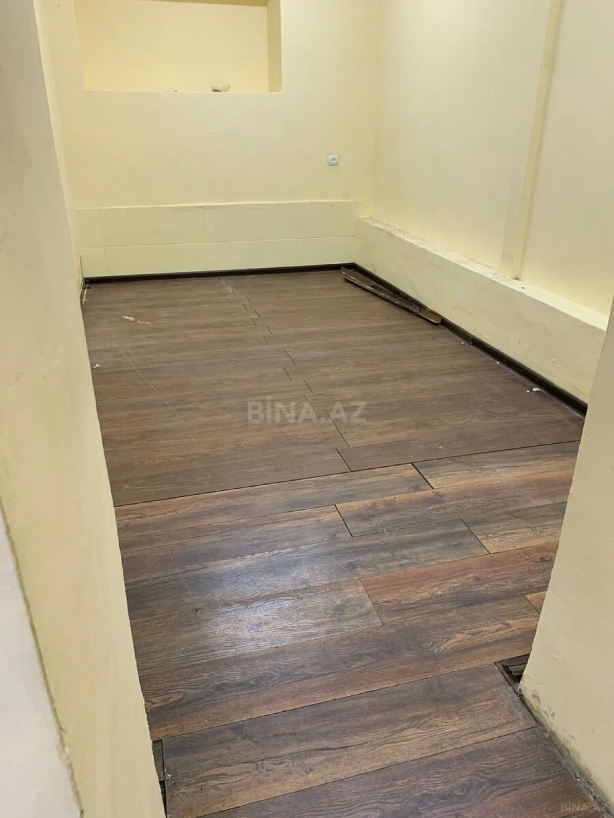 Kirayə verilir 2 otaqlı ofis 60 m²