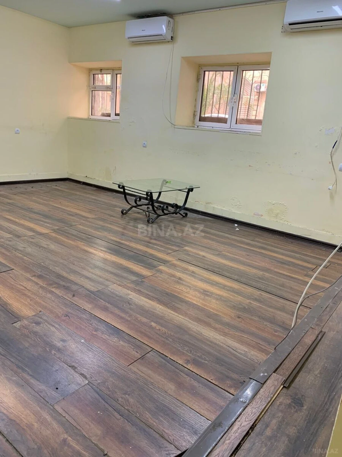 Kirayə verilir 2 otaqlı ofis 60 m²