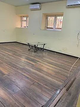 Kirayə verilir 2 otaqlı ofis 60 m²