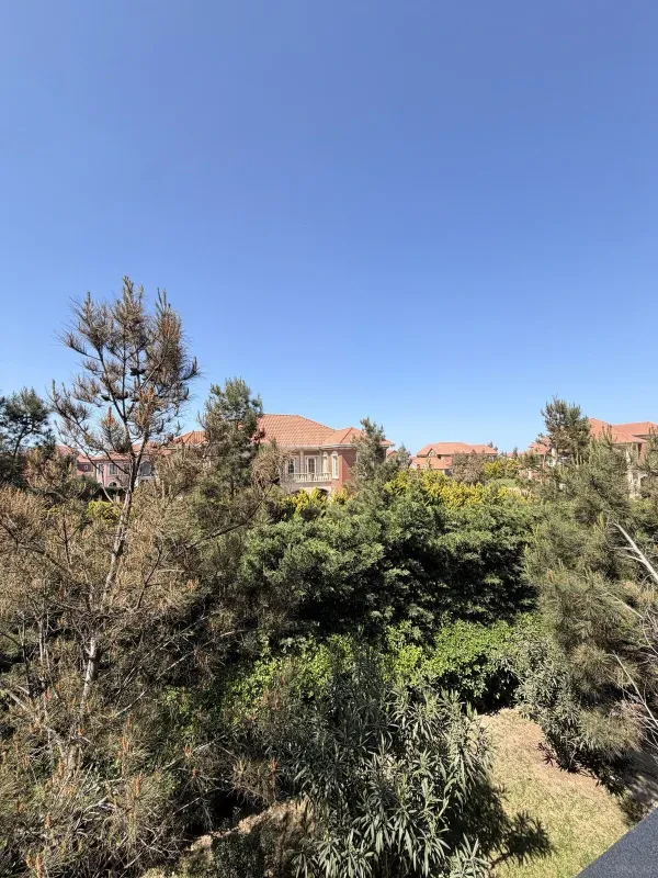 Satılır 4 otaqlı mənzil 185 m²